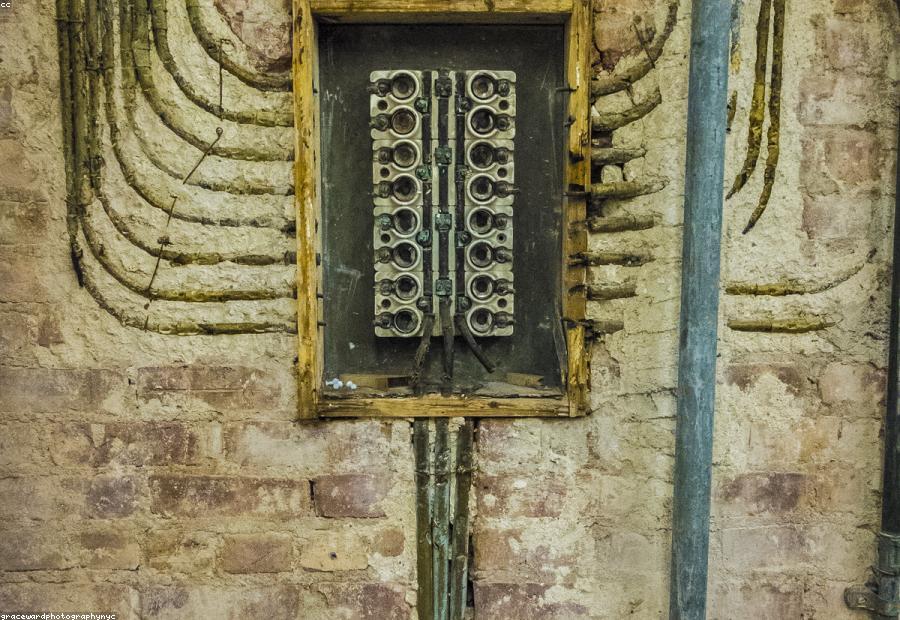 Aging electrical panel with corrosion and undersized service — a common pre-1990 DFW finding